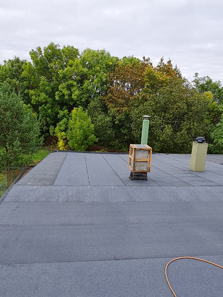 Roofton pakub SBS katuse paigaldust